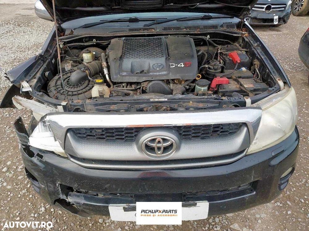 Dezmembrez Toyota hilux  3.0 Diesel 126KW/171CP 2005-2015 - 2
