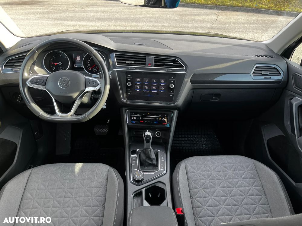 Volkswagen Tiguan - 13