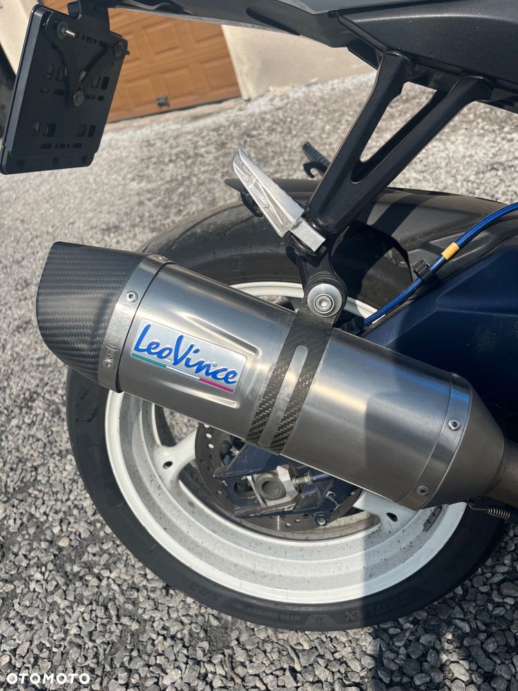 Suzuki GSX-R - 6