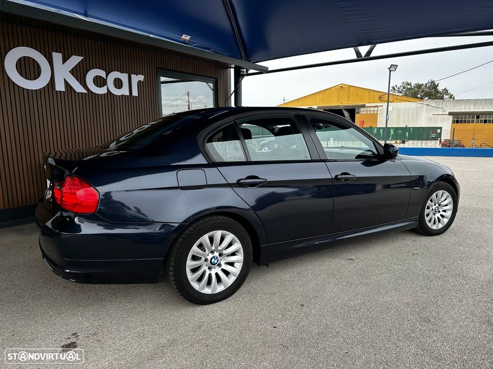 BMW 318 d Dynamic - 8