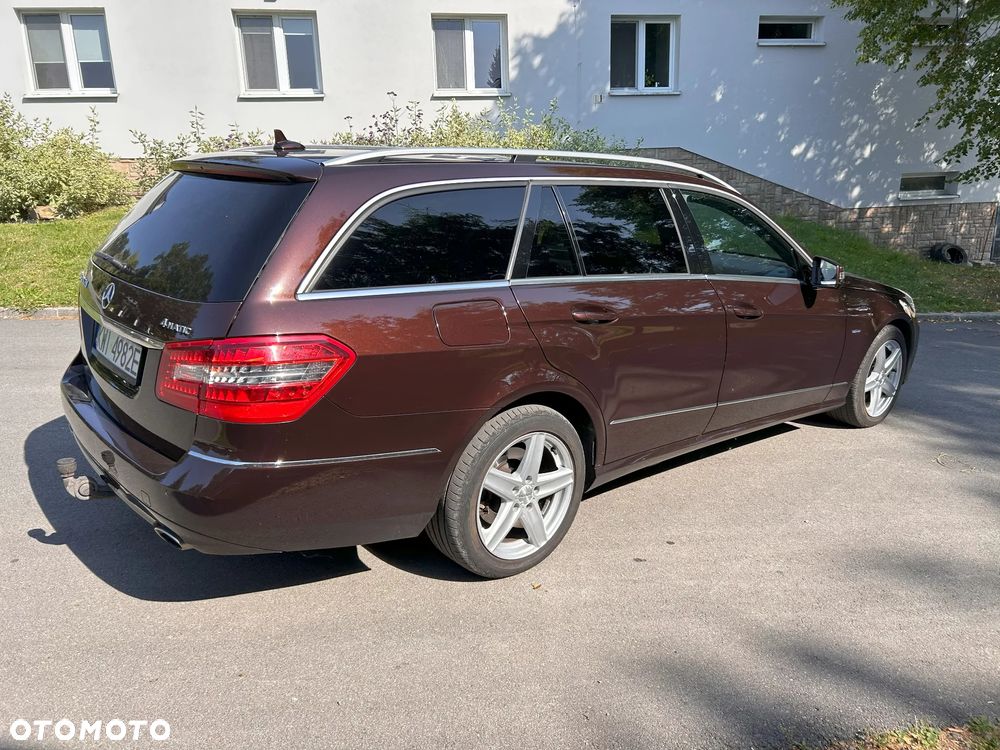 Mercedes-Benz Klasa E 350 CDI 4-Matic BlueEff - 9