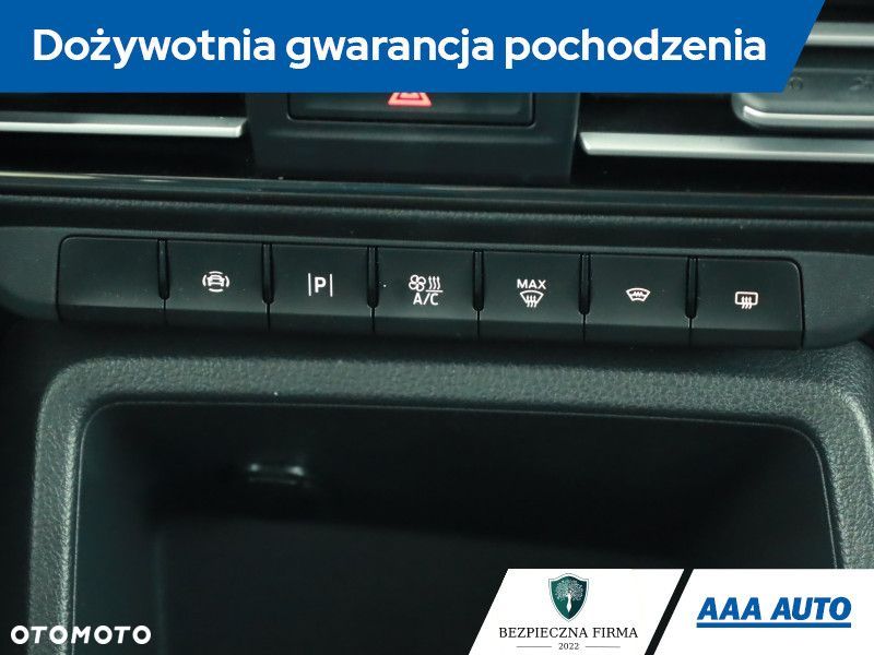 Ford Tourneo Connect - 11