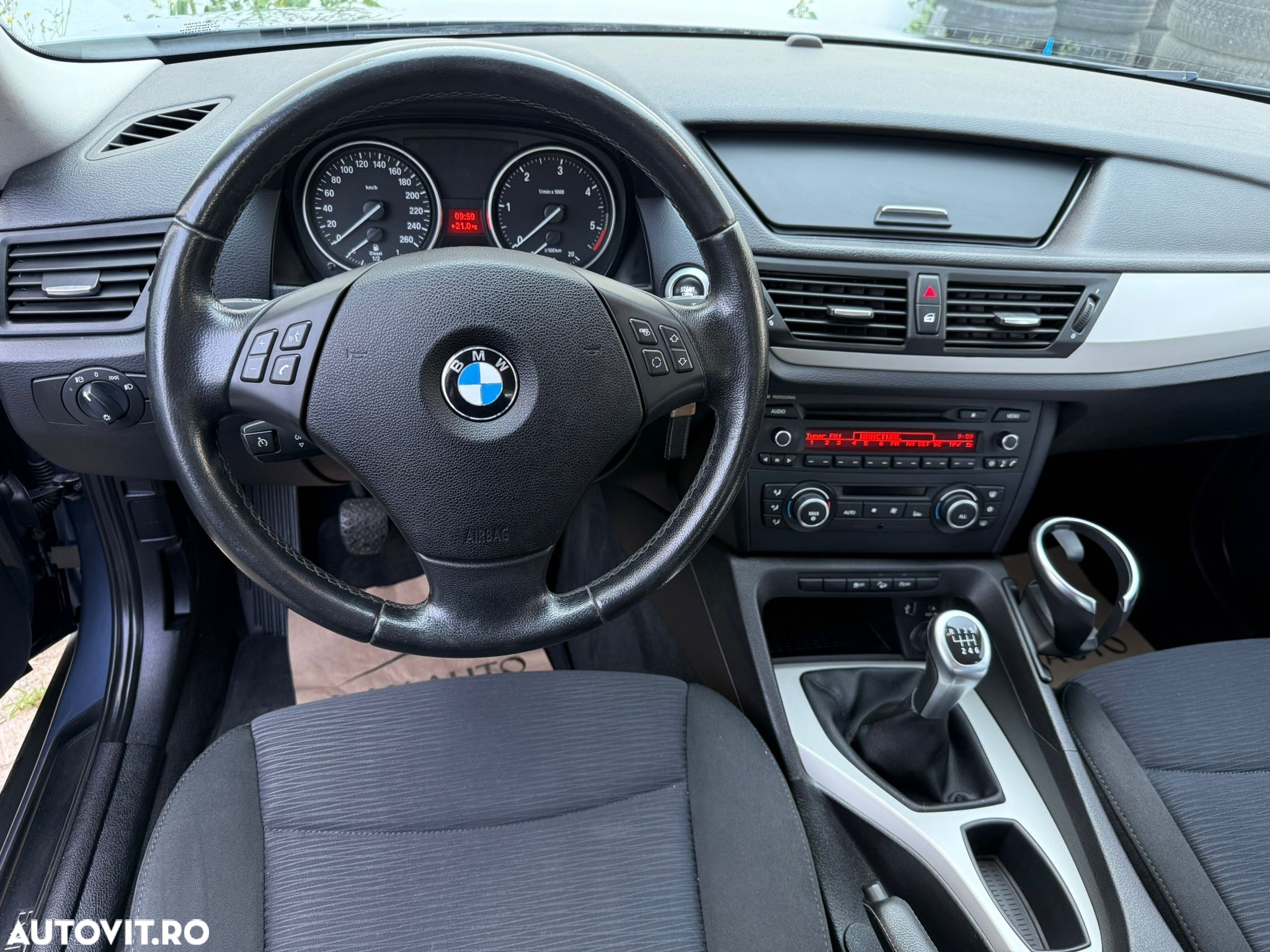 BMW X1 xDrive18d xLine - 5