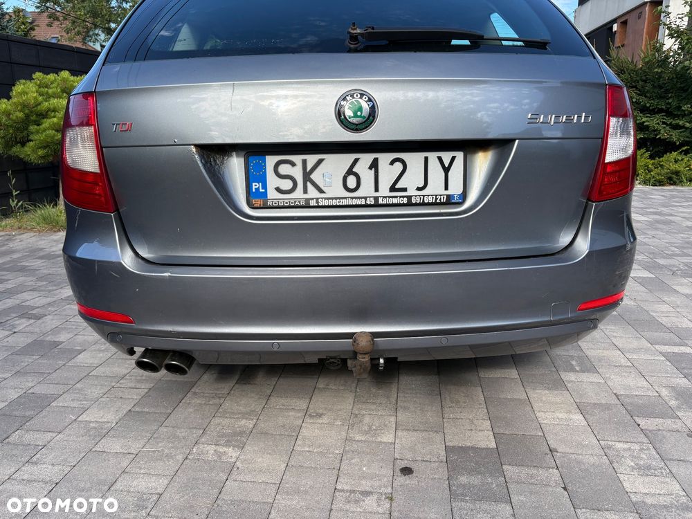 Skoda Superb 2.0 TDI Elegance DSG - 6