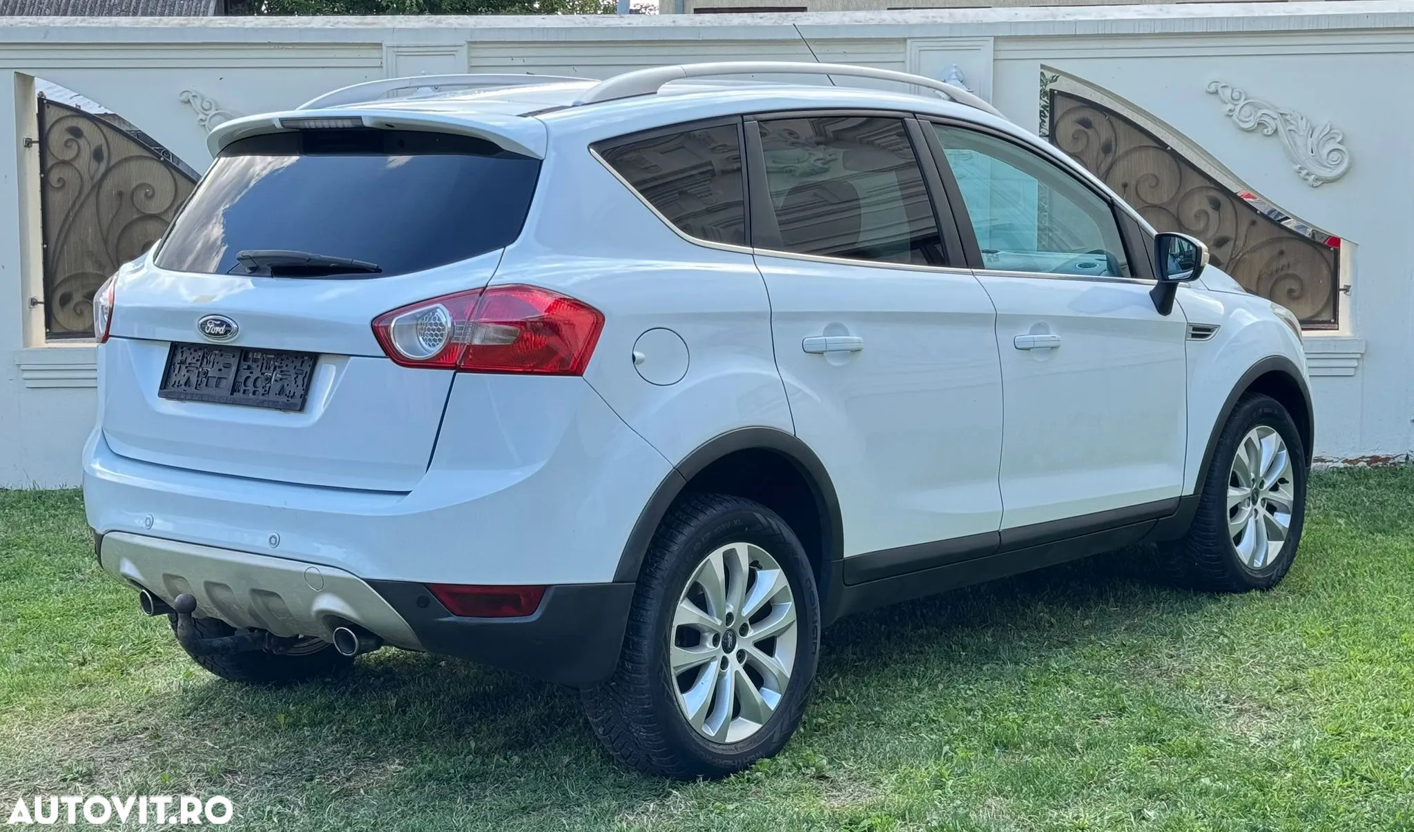 Ford Kuga - 3