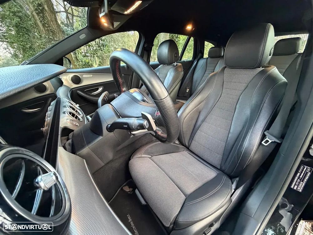 Mercedes-Benz E 300 de AMG Line - 22