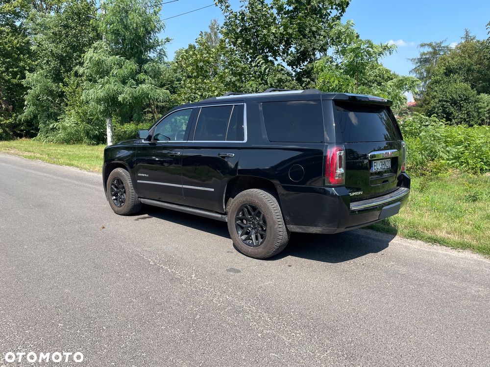 GMC Yukon Denali 6.2 - 3