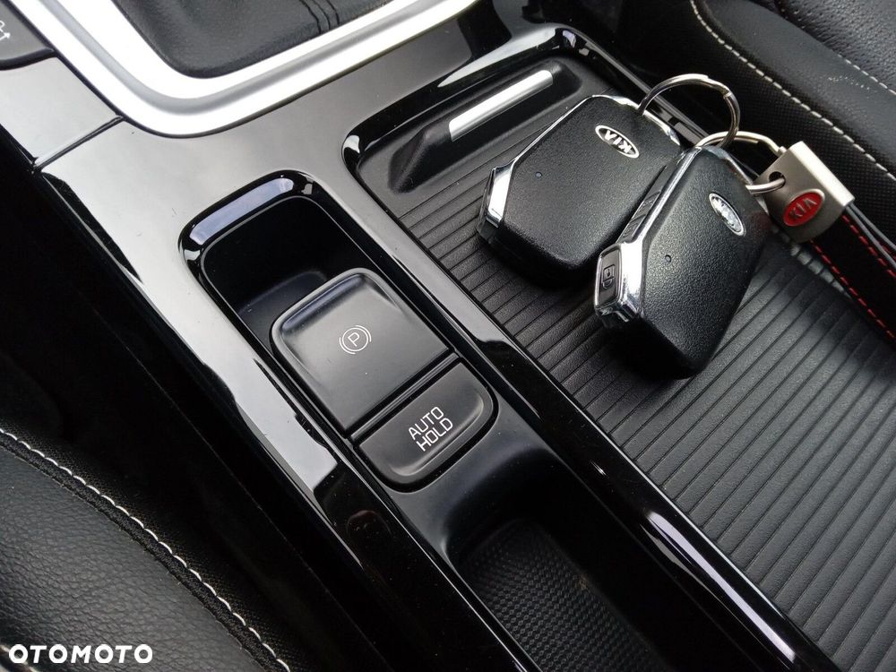 Kia XCeed 1.4 T-GDI L Business Line DCT - 26