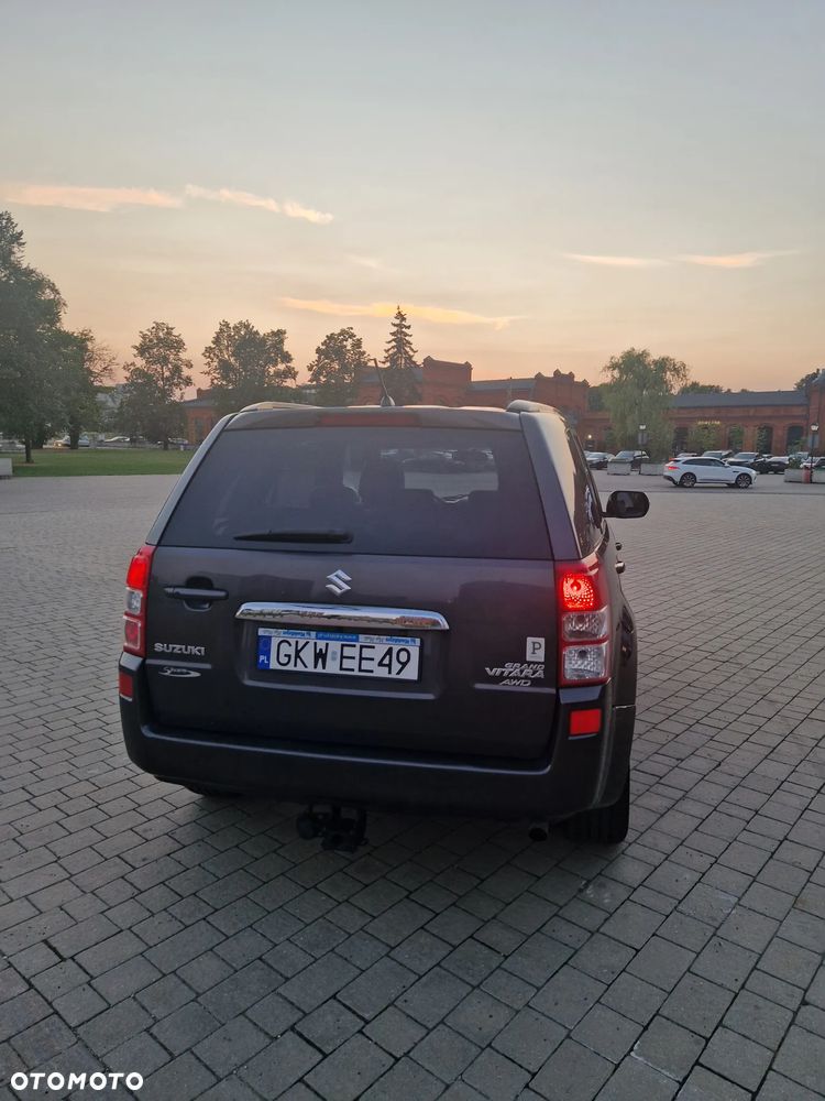 Suzuki Grand Vitara 1.9 DDiS Premium EU5 - 6