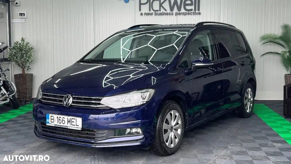 Volkswagen Touran - 25