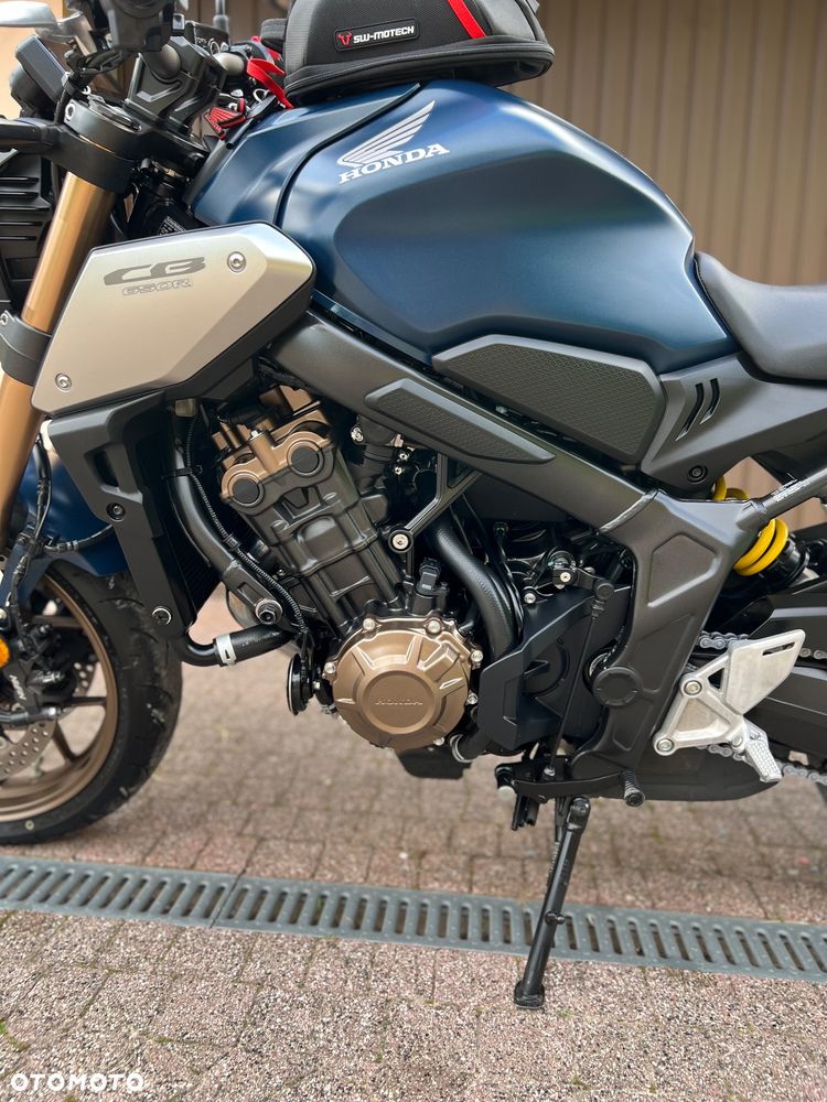Honda CB - 8