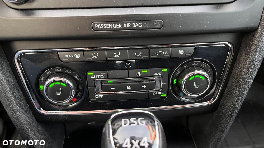 Skoda Superb 2.0 TDI 4x4 Elegance DSG - 11