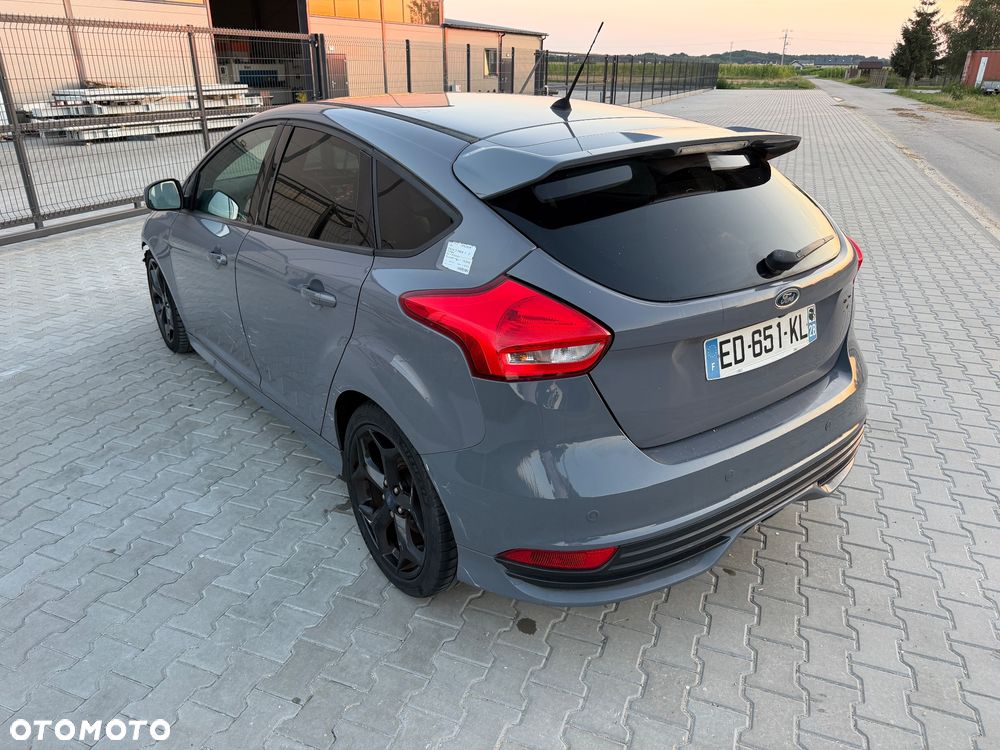Ford Focus 2.0 TDCi ST-2 PowerShift - 4