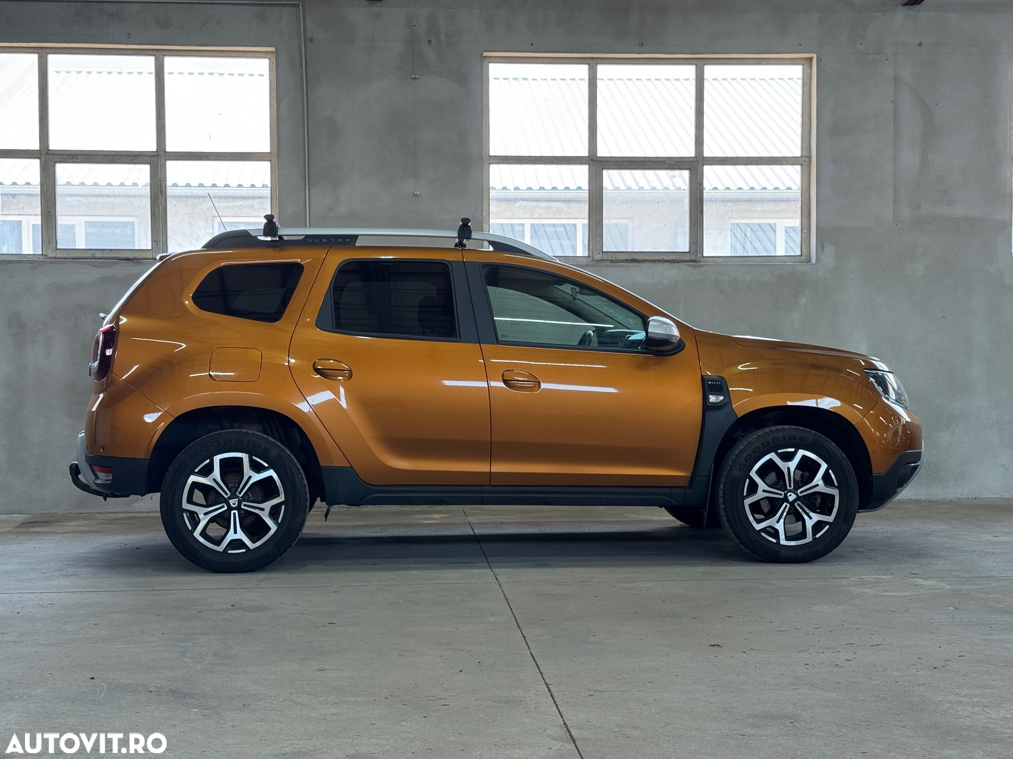Dacia Duster 1.5 dCi 4WD Prestige jante 17" - 6