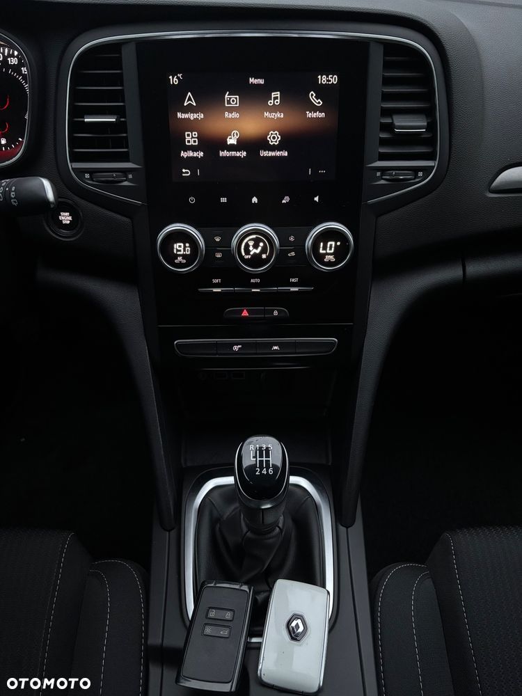 Renault Megane 1.0 TCe Zen - 17