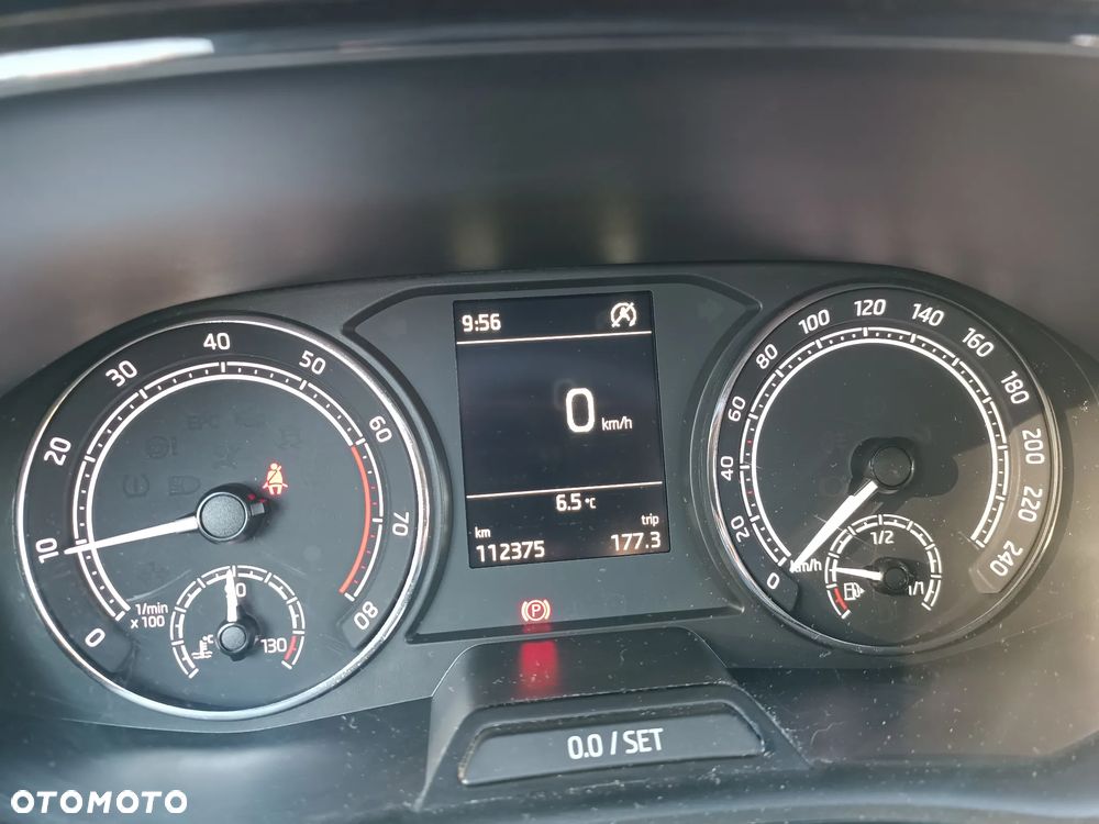 Skoda Fabia 1.0 Active - 10