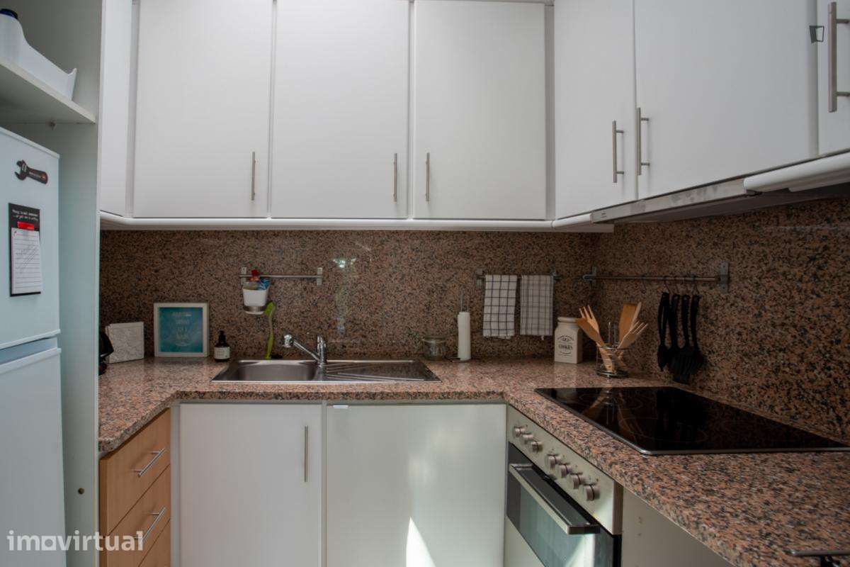 Apartamento com 2 quartos - localizado em Miragaia Porto - Grande imagem: 3/6