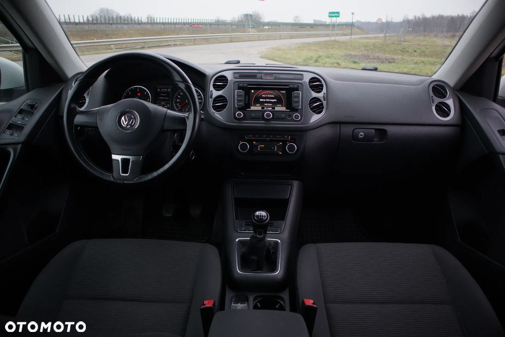 Volkswagen Tiguan 2.0 TDI DPF BlueMotion Technology Trend & Fun - 11