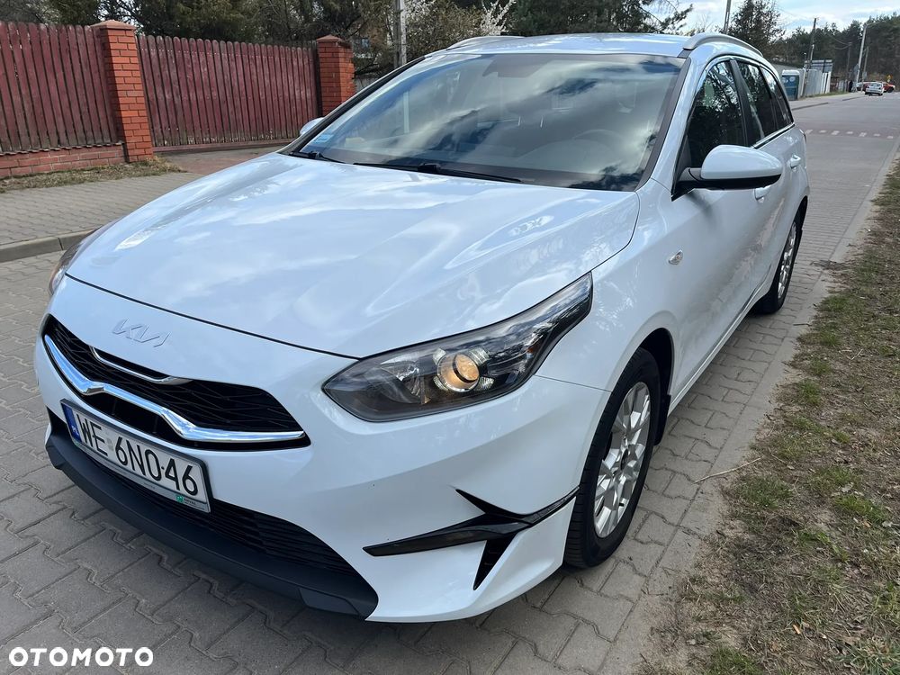 Kia Ceed 1.5 T-GDI M - 3
