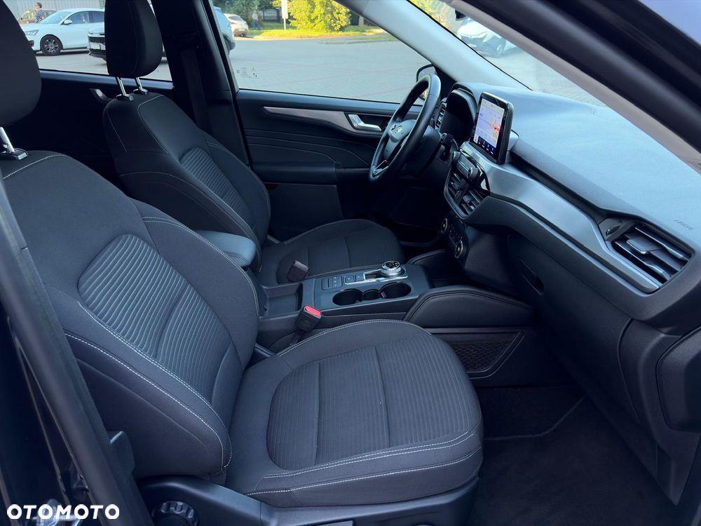 Ford Kuga 2.5 FHEV FWD Titanium - 18