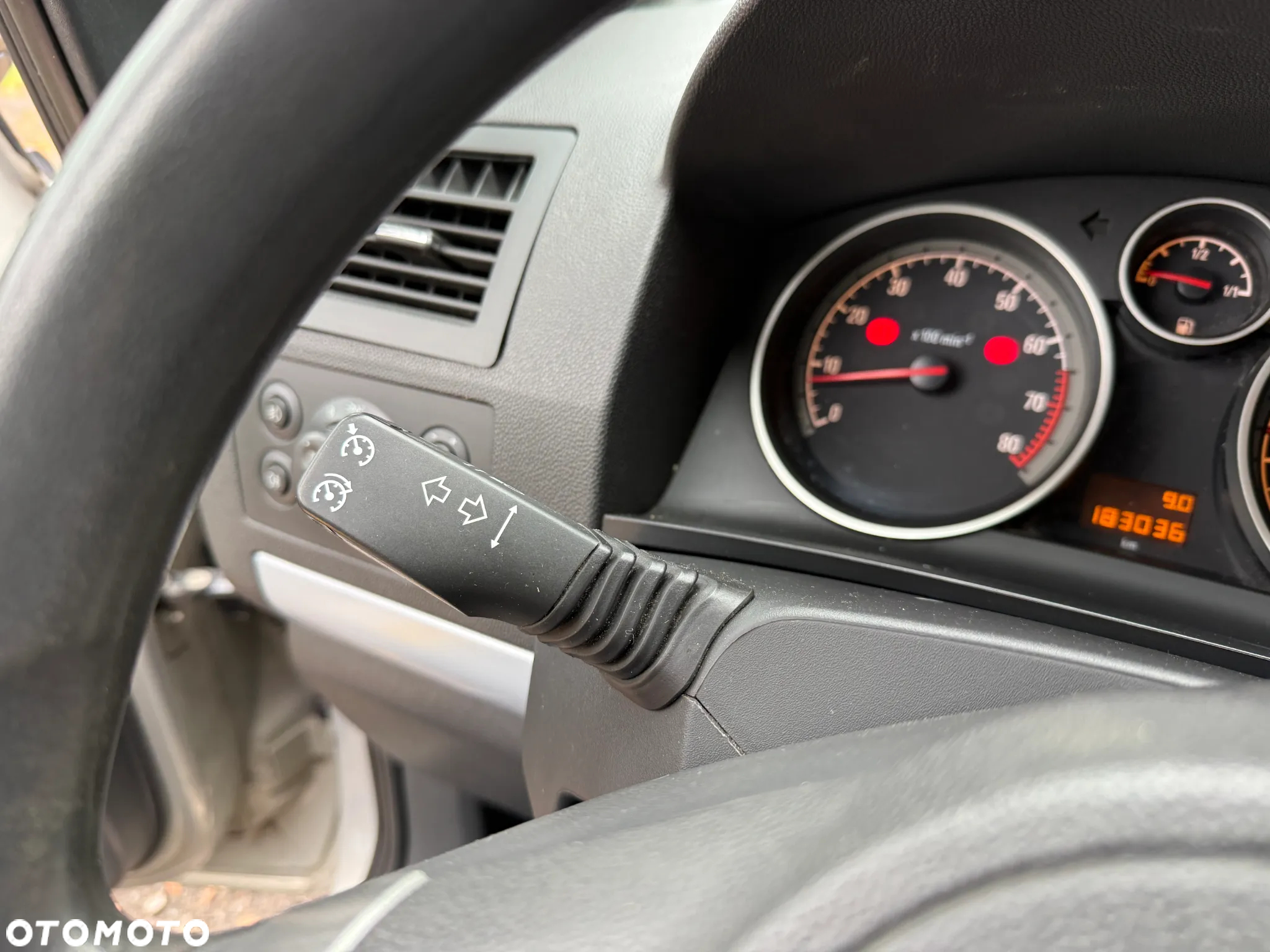 Opel Zafira 1.8 Cosmo - 17