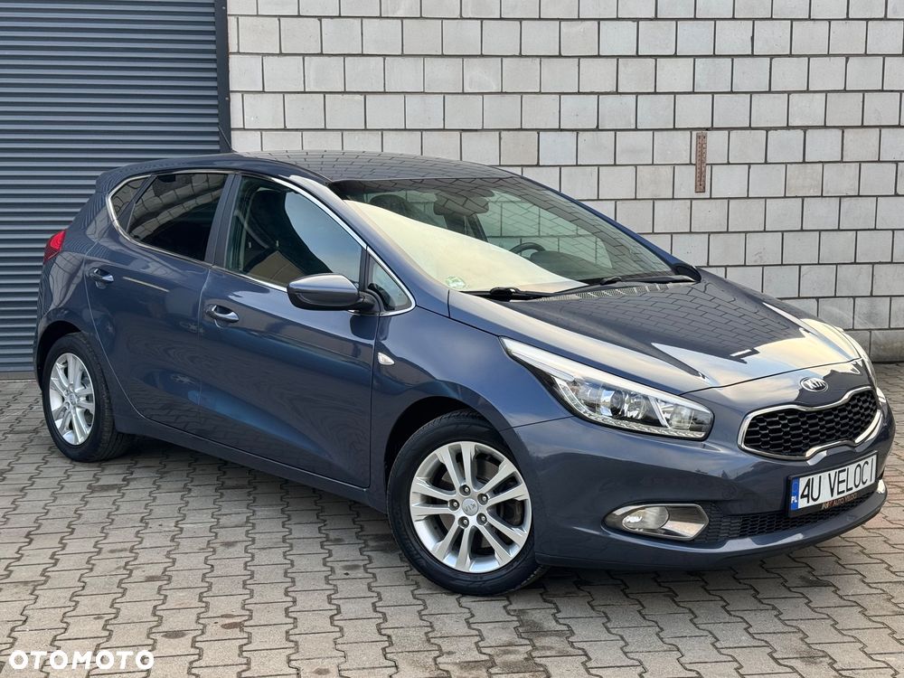 Kia Ceed 1.6 GDI Spirit - 11