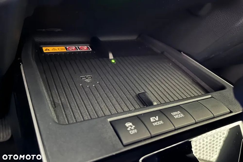 Toyota Corolla Cross 2.0 Hybrid Style AWD - 20