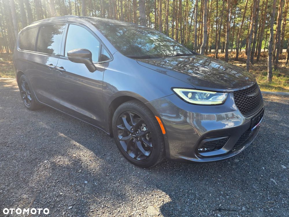 Chrysler Pacifica - 7