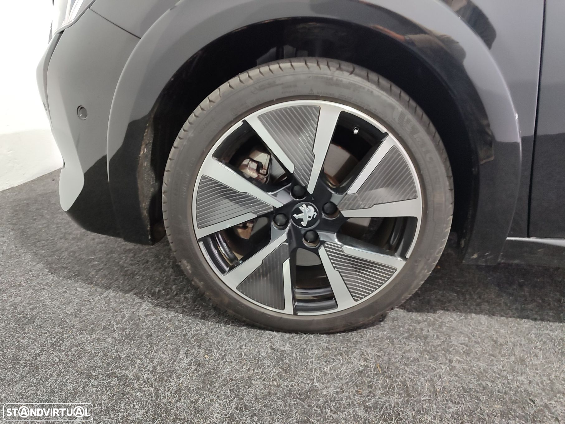 Peugeot e-208 50 kWh GT Line - 38