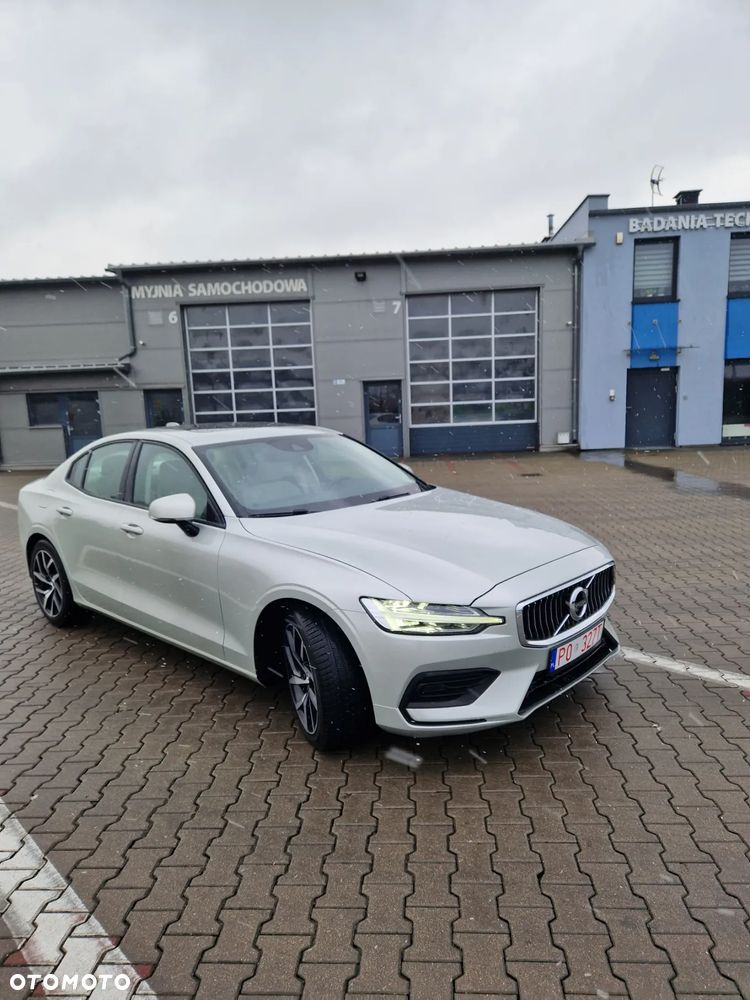 Volvo S60 T5 Momentum Pro - 3