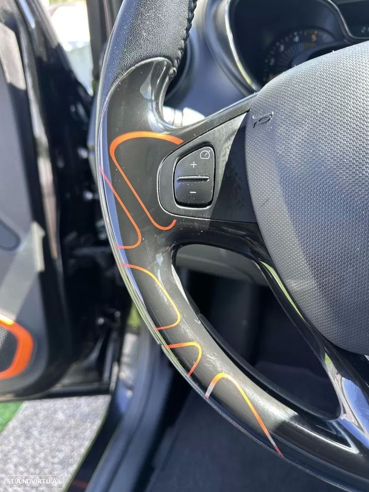 Renault Captur 1.5 dCi Sport EDC - 36