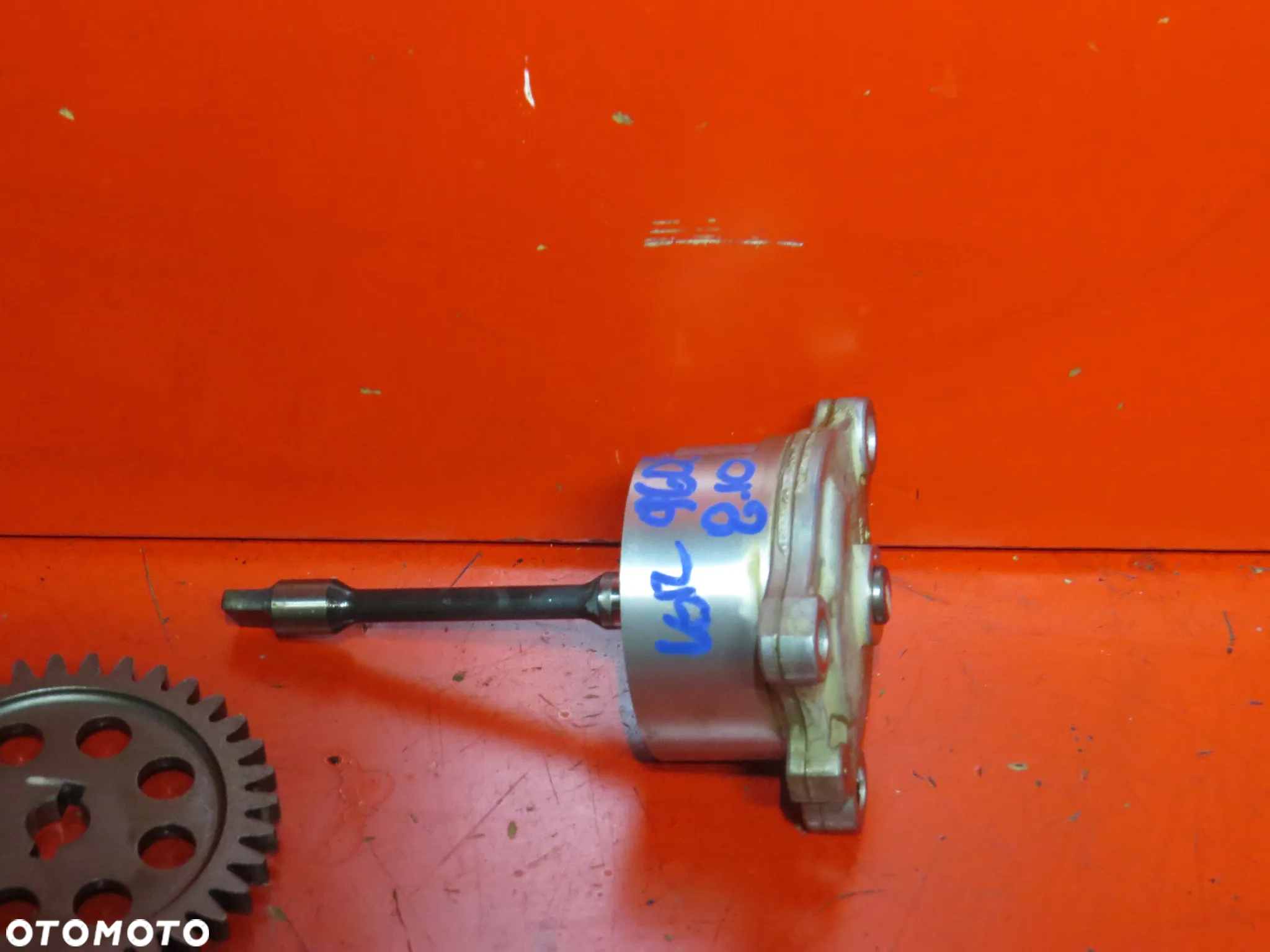 SUZUKI GSR 600 GSR600 K10 09 pompa oleju olejowa tryb zębatka - 2