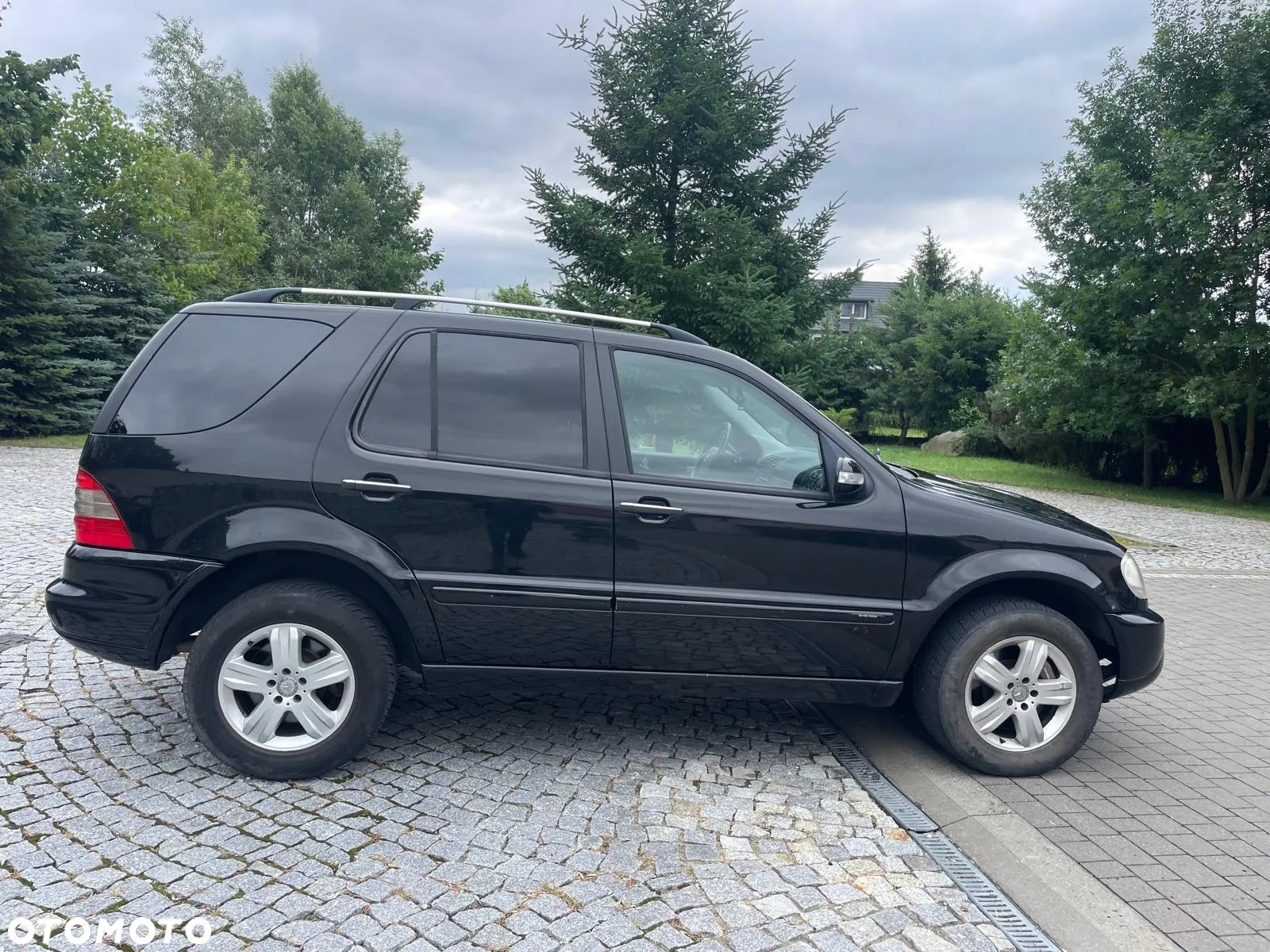 Mercedes-Benz ML - 4