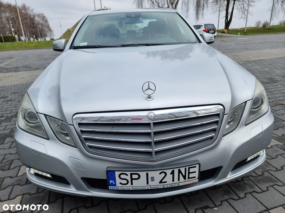 Mercedes-Benz Klasa E 220 CDI BlueEff - 9