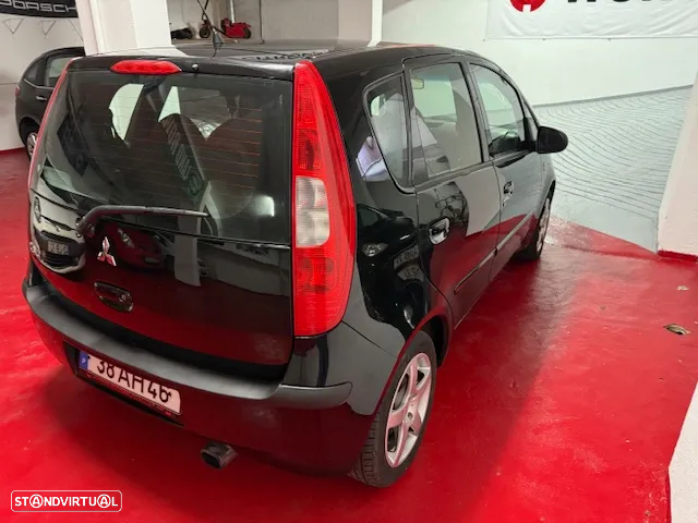 Mitsubishi Colt 1.1 Base - 4