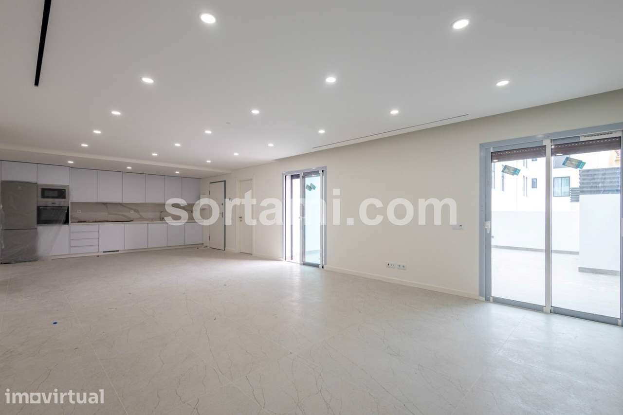 Apartamento T2 Venda em Quarteira,Loulé - Grande imagem: 3/17