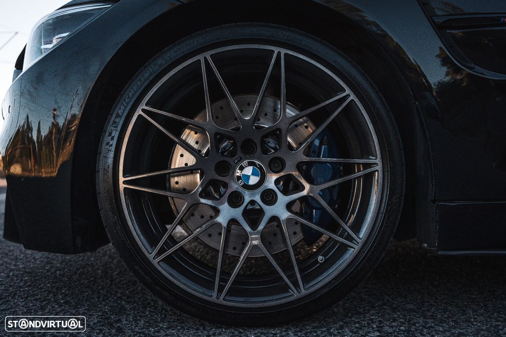 BMW M4 DKG Competition - 11