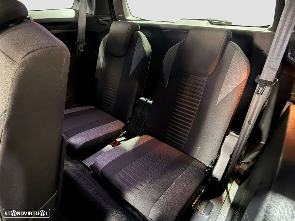 Peugeot 5008 1.2 PureTech Allure Pack EAT8 - 11