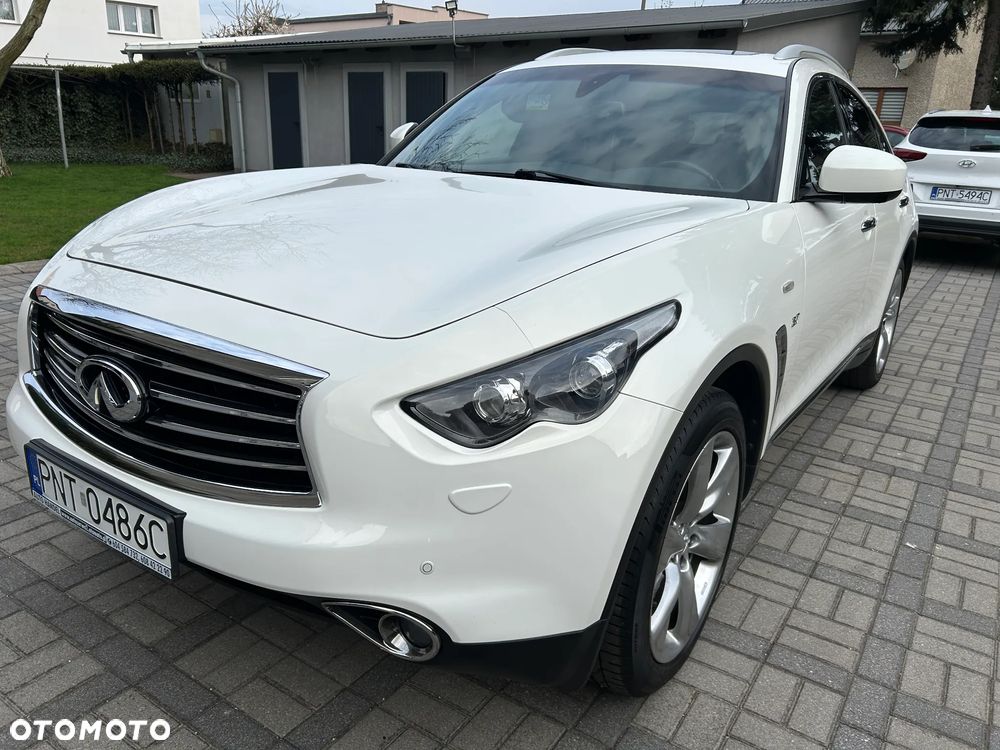 Infiniti QX70 3.7 AWD Design - 1