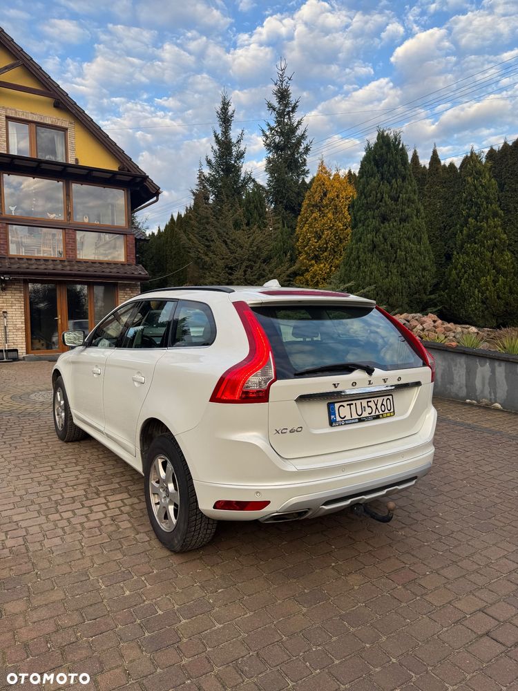 Volvo XC 60 D3 Momentum - 9