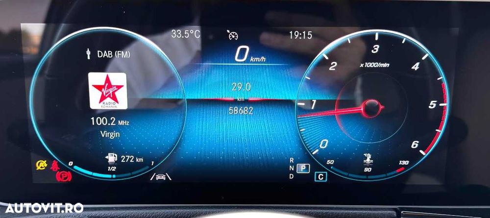 Mercedes-Benz GLB - 28