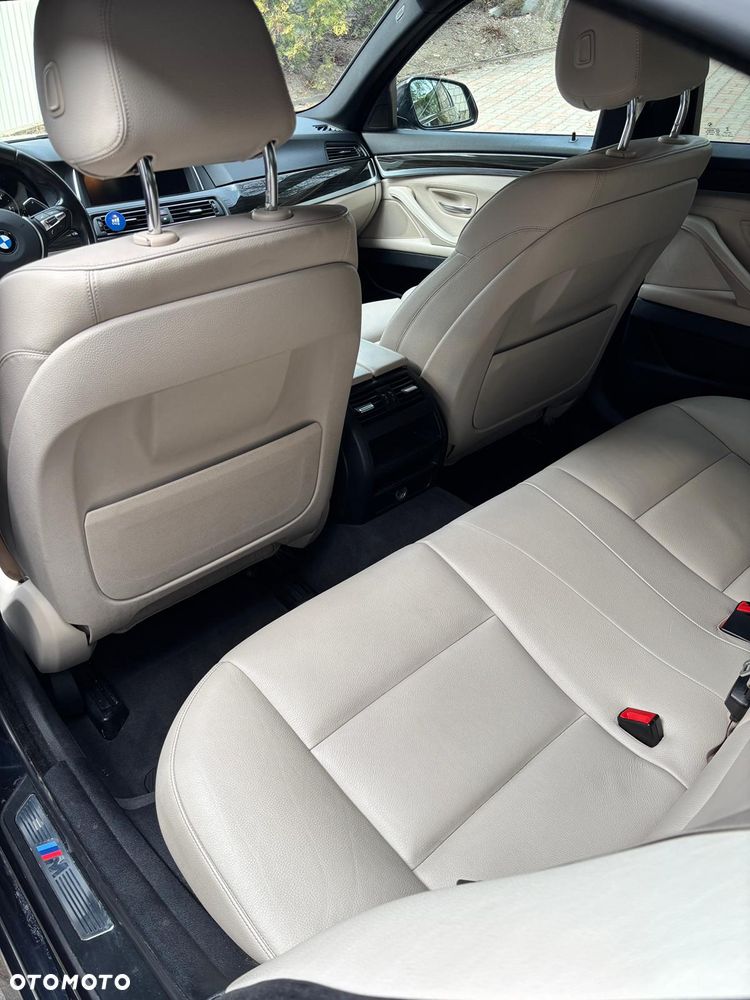BMW Seria 5 520d xDrive Luxury Line - 11
