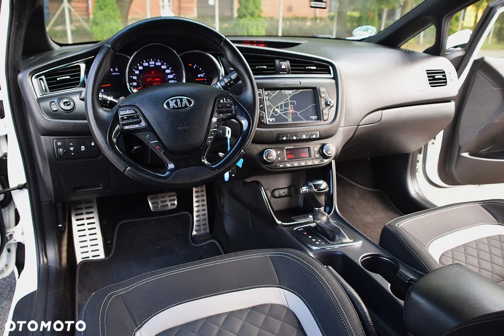 Kia Ceed 1.6 CRDi 136 DCT ISG GT Line - 22