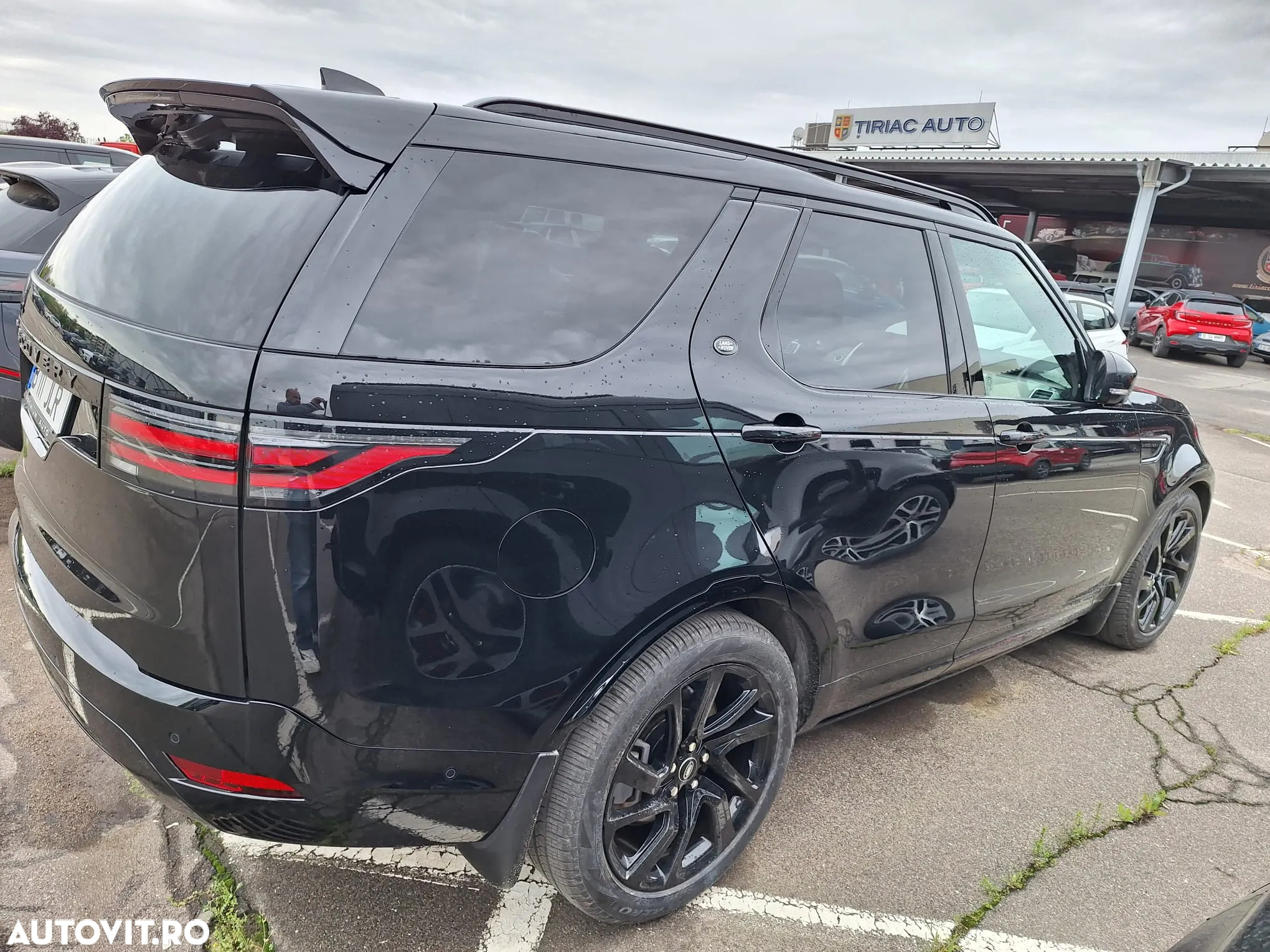 Land Rover Discovery 3.0D 300 MHEV R-Dynamic SE - 2