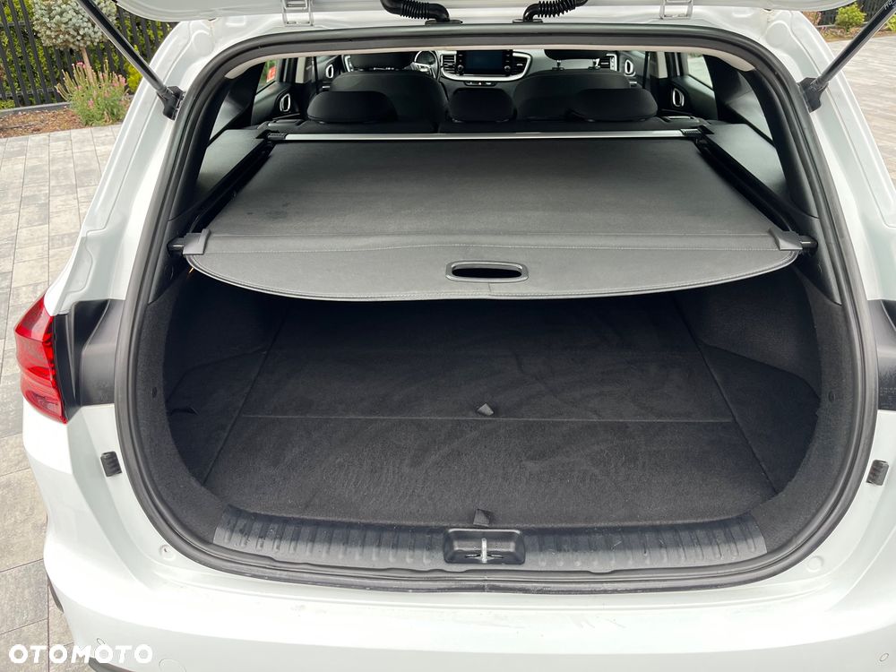 Kia Ceed 1.6 CRDi SCR L Business Line - 10