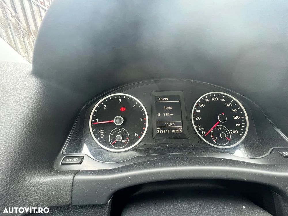 Volkswagen Tiguan - 12