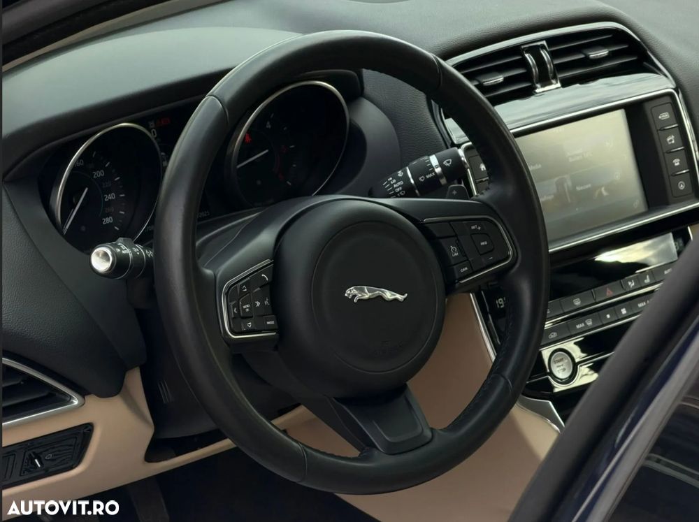 Jaguar XE 20d Aut. Prestige - 14