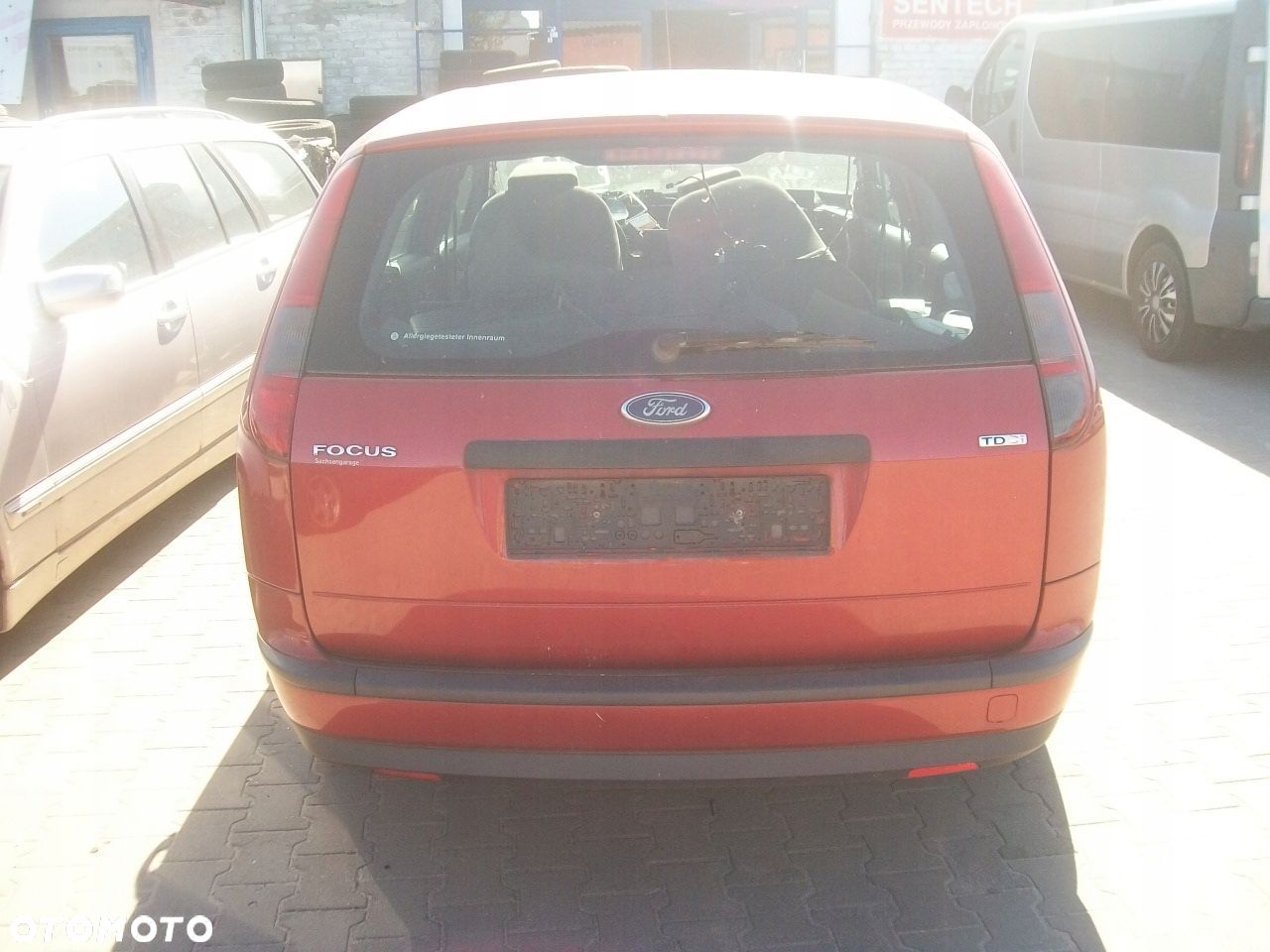 Ford Focus Mk2 Kombi 04-08 lampa tył tylna PRAWA EU - 1