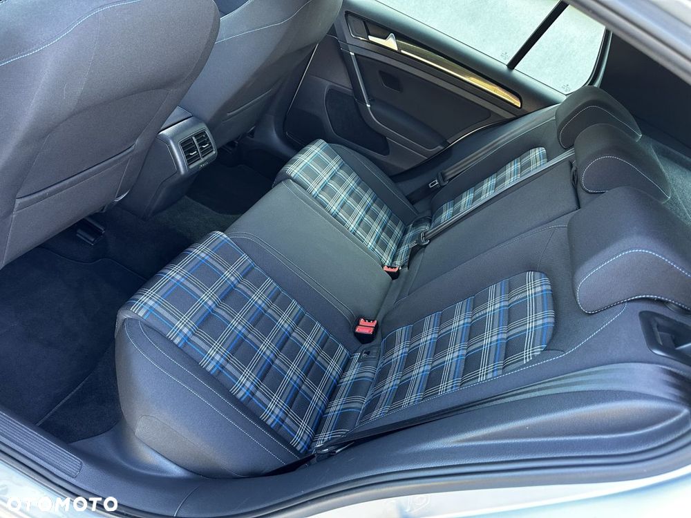 Volkswagen Golf 1.4 GTE Plug-In-Hybrid DSG - 15