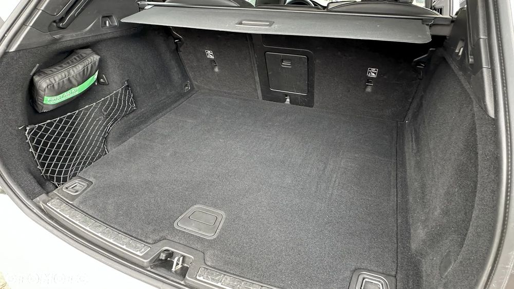 Volvo XC 60 B4 B R-Design - 3